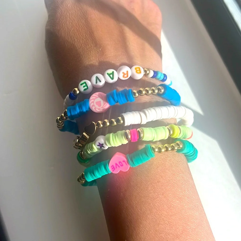 Fun set of‎ 5 blue-toned friendship bracelets
